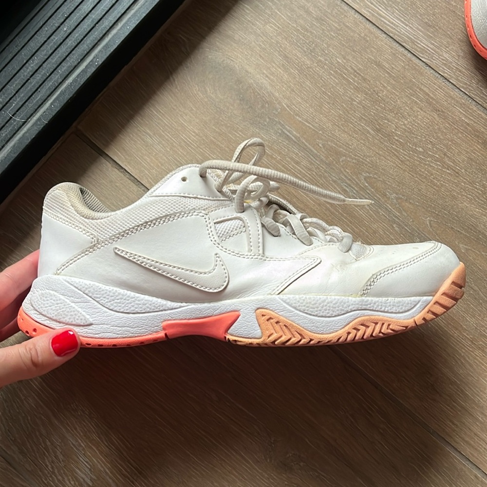 Pre-loved NIKE COURT LITE 2, White Sunset Pulse